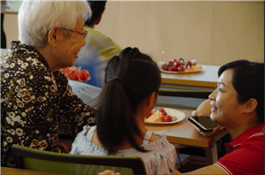 走进福利院，情暖老人心——新利体育供应链公益行