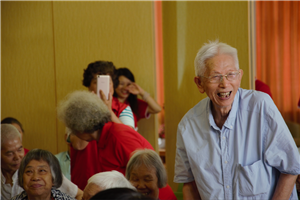 走进福利院，情暖老人心——新利体育供应链公益行